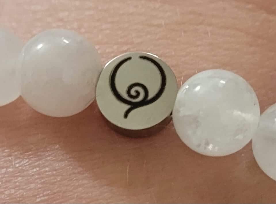 Bracelet Symbole Éveillé : un signe discret pour ceux qui pensent autrement 1 bracelet valkora